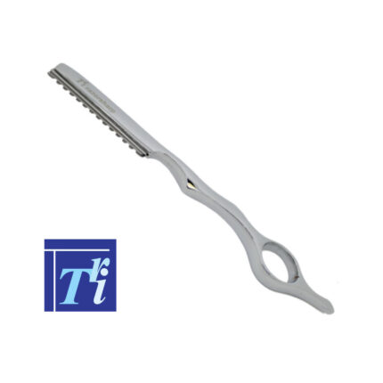 TRi Chrome Razor Sharp ‘Feather’ Style Razor. Silver razor with finger/thumb hole at the base of its ergonomic handle.