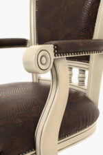 WBX Pompadour Hydraulic Styling Chair - Image 5